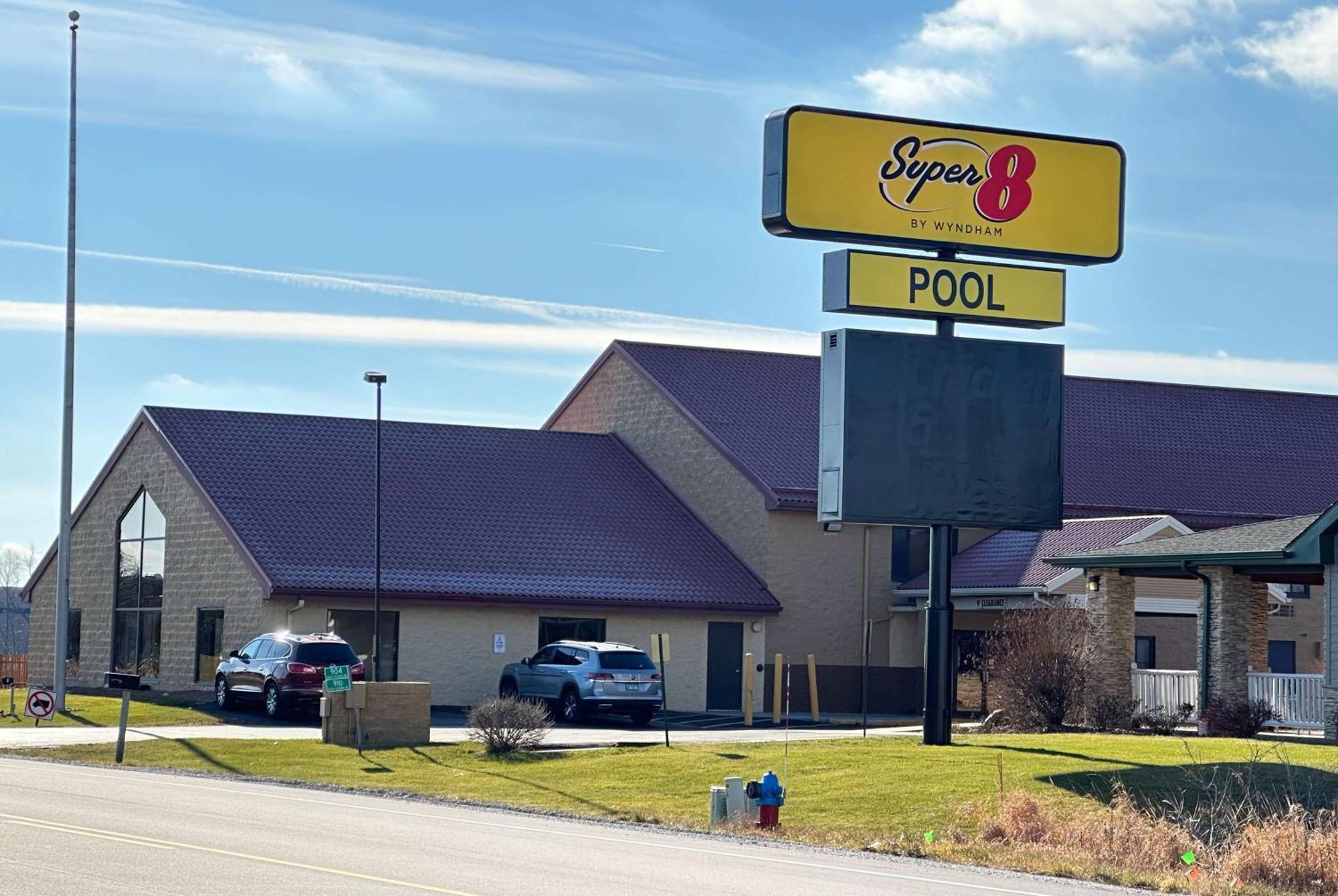 Super 8 By Wyndham Sturtevant Racine Kültér fotó